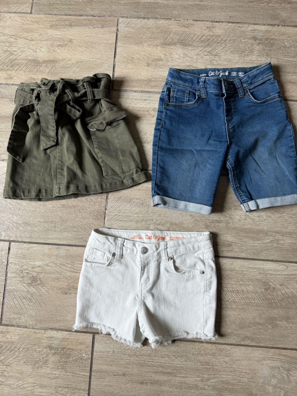 Shorts & a Skirt bundle - Girls size 6/6x